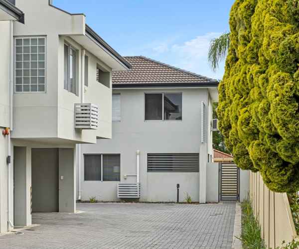 My partner and I were very happy tenants and loved Kelly