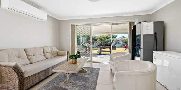 Joshua and Emily Hannaford testimonial image