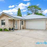 Lauren has been amazing with communication and is very professional.